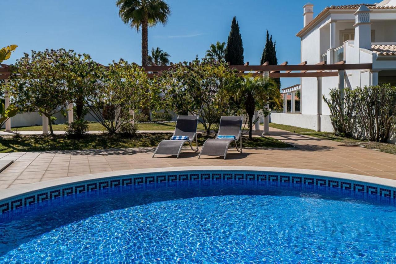 Villa Cantinho By Intiholidays อัลบูเฟรา ภายนอก รูปภาพ